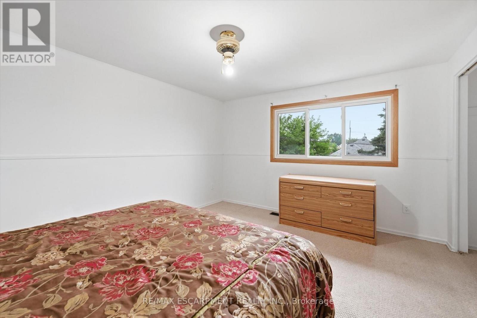 156 HOPE AVENUE - 19