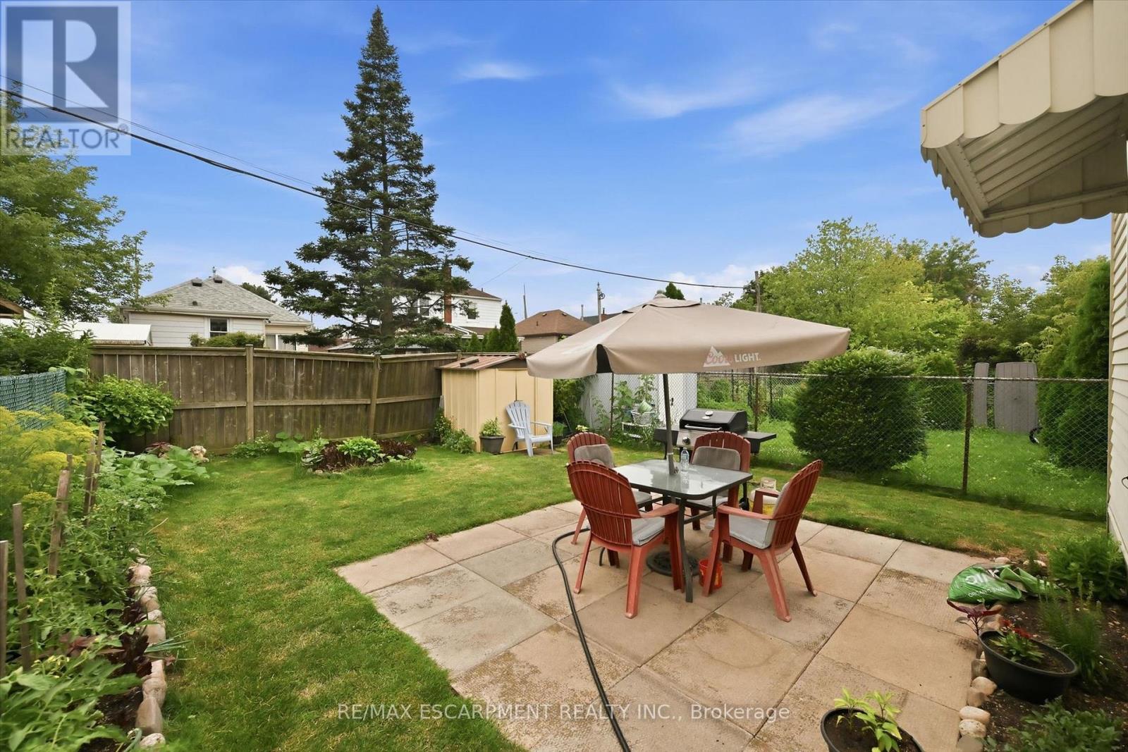 156 HOPE AVENUE - 21
