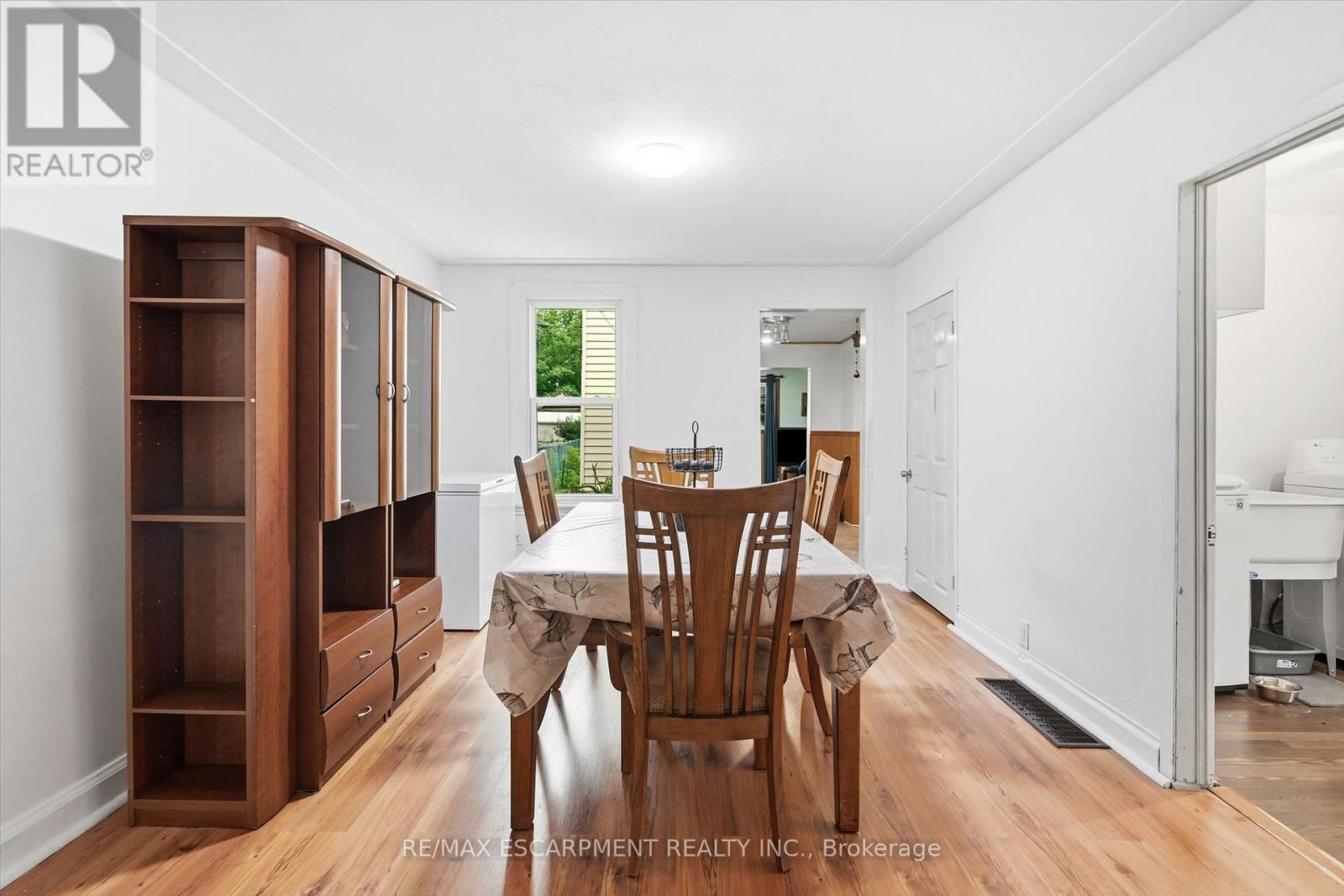 156 HOPE AVENUE - 6