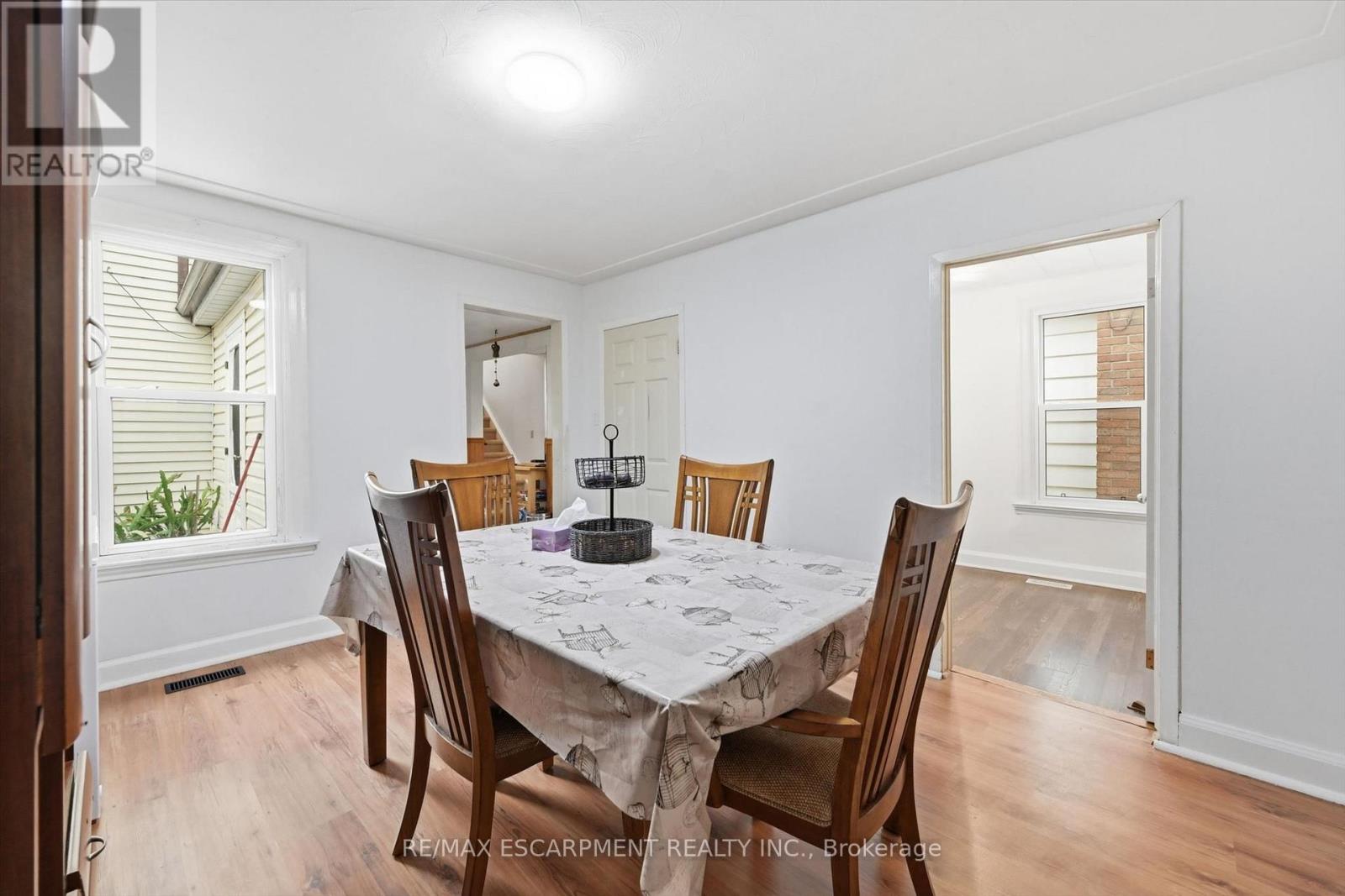 156 HOPE AVENUE - 7