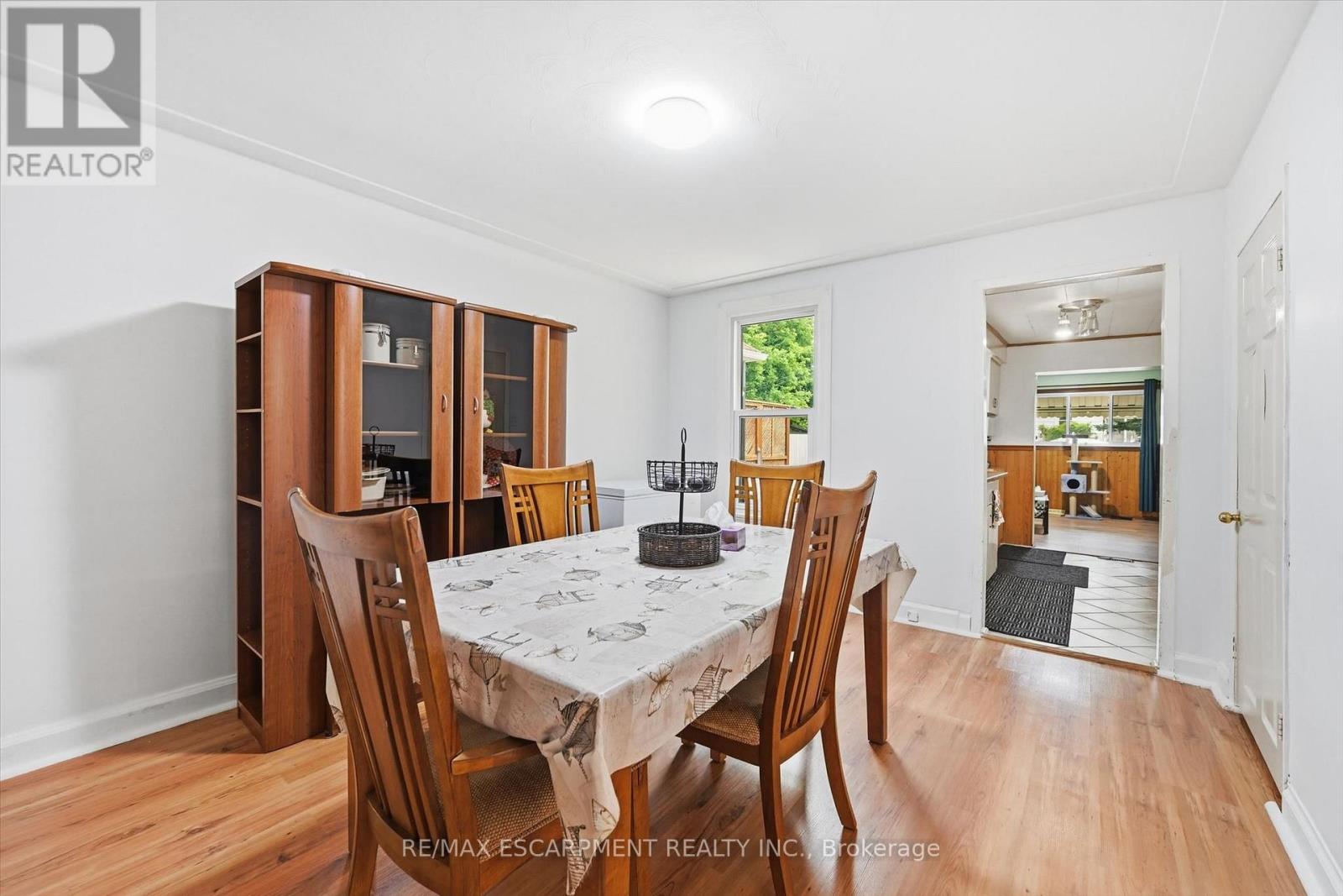 156 HOPE AVENUE - 8