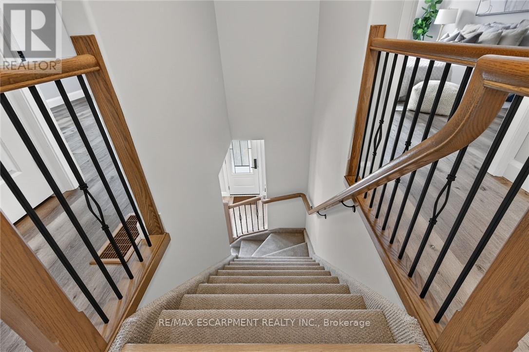 822 MAIN STREET - 27