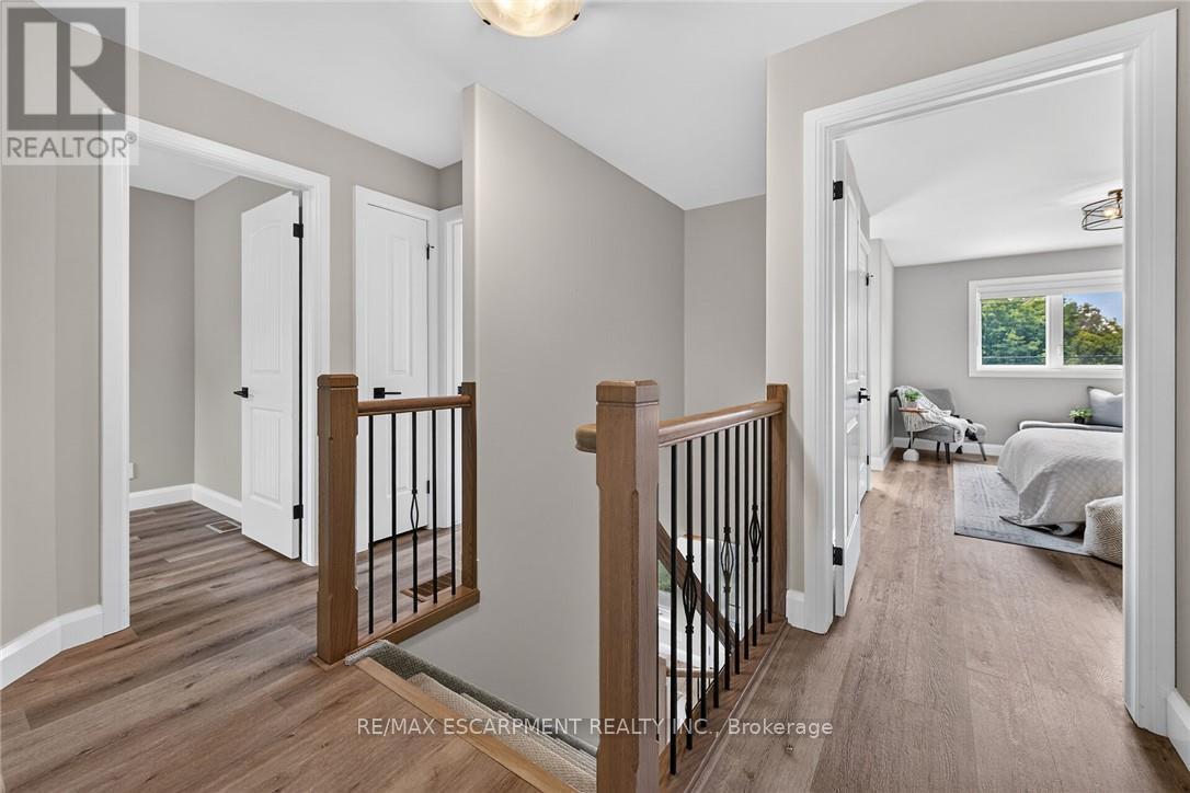 822 MAIN STREET - 28