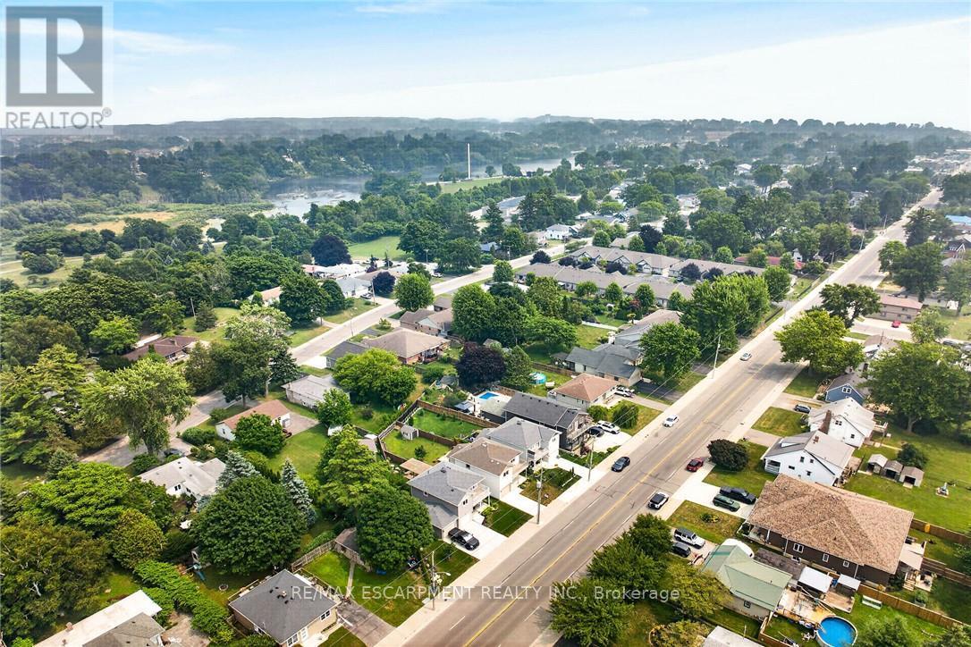 822 MAIN STREET - 50