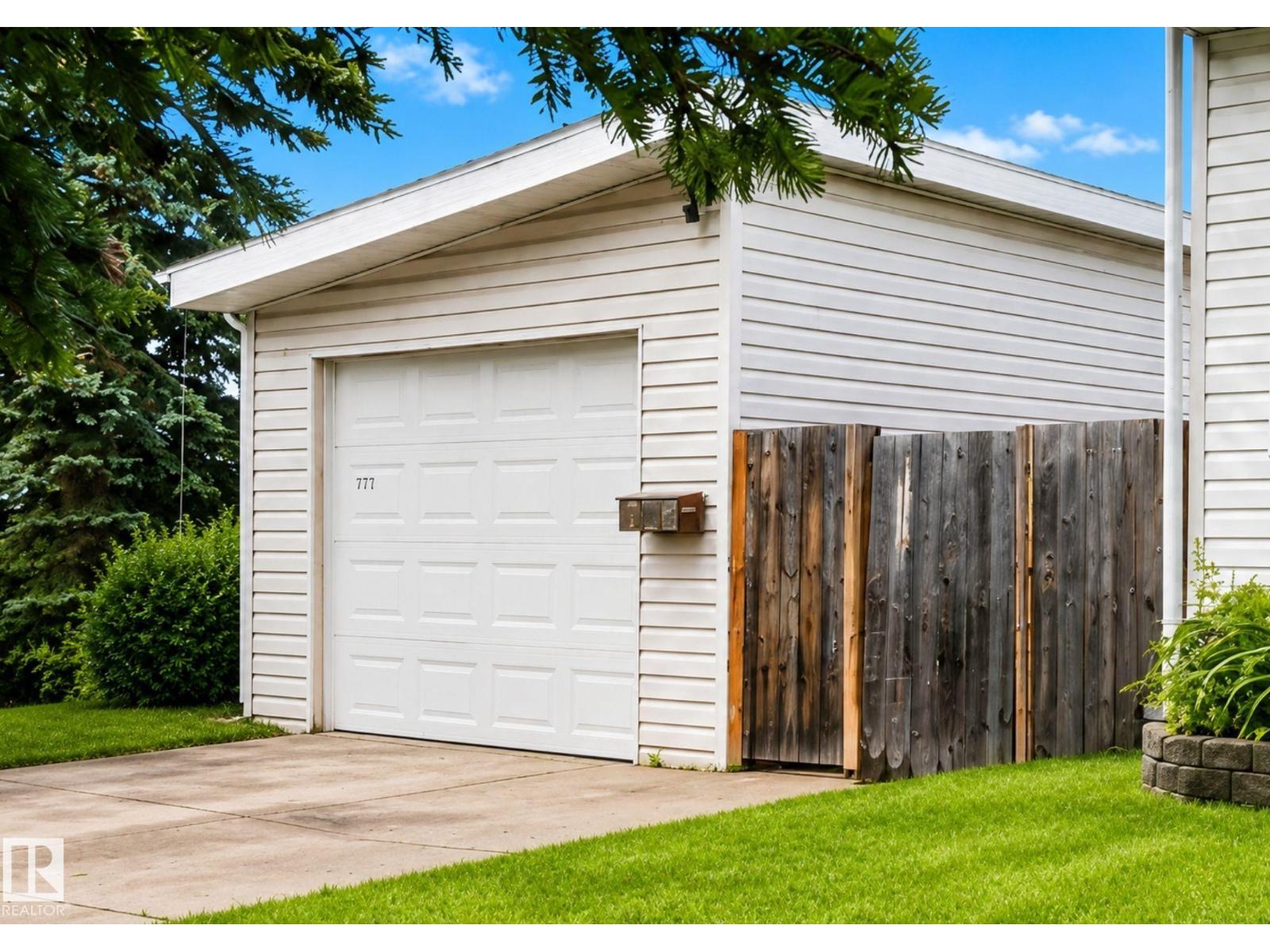 372 Evergreen PA NW NW - 28