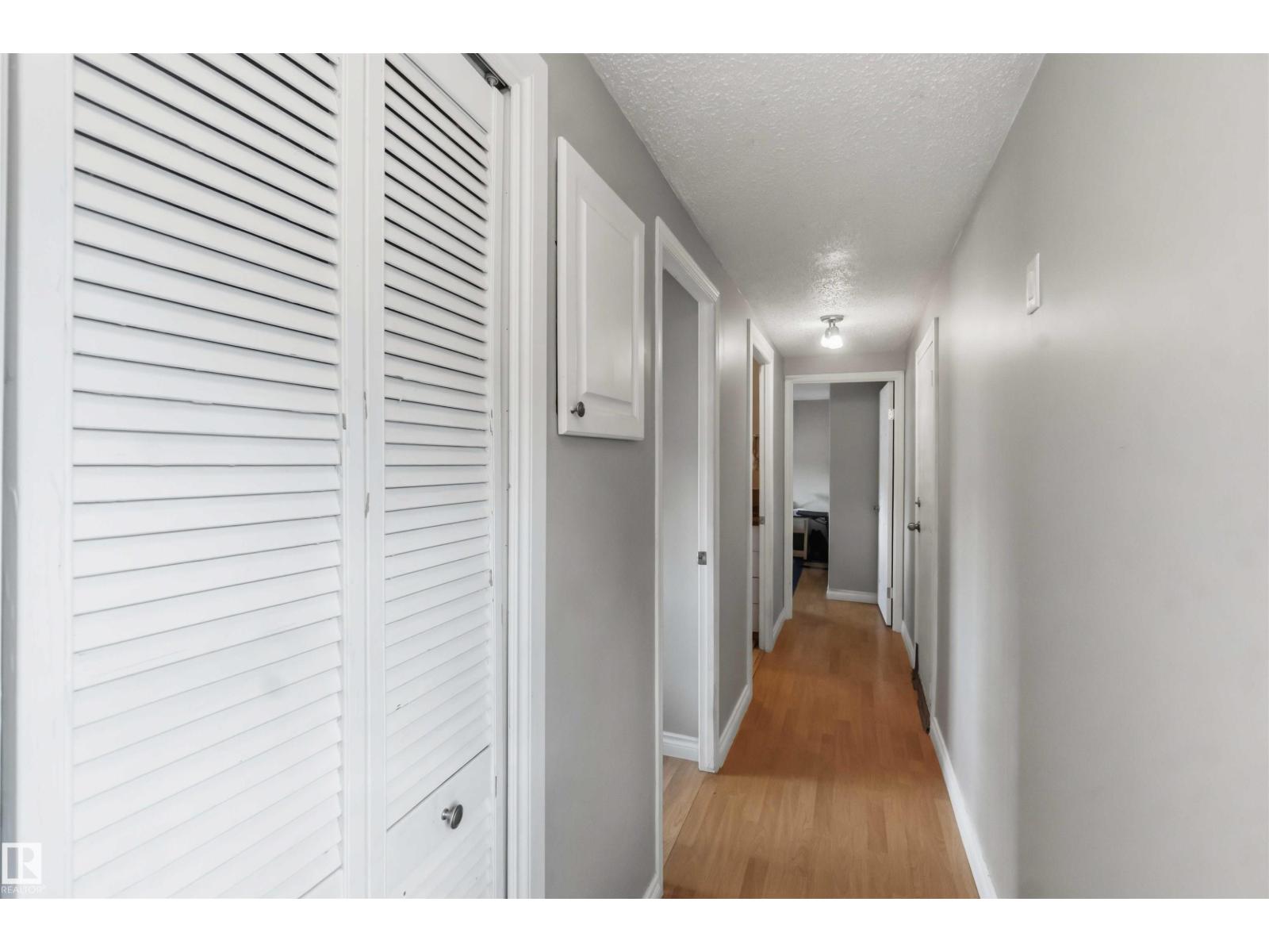 372 Evergreen PA NW NW - 25