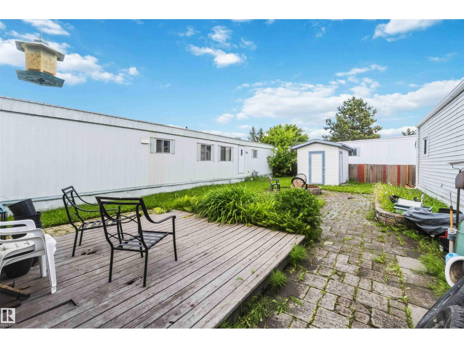372 Evergreen PA NW NW - 32