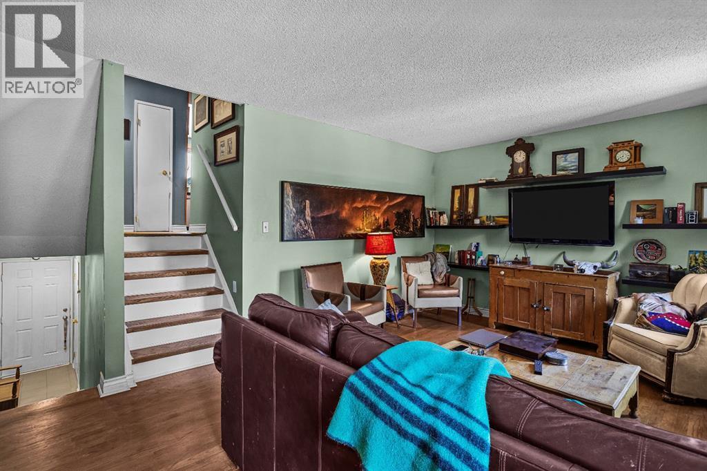 246 Kluane Drive - 4