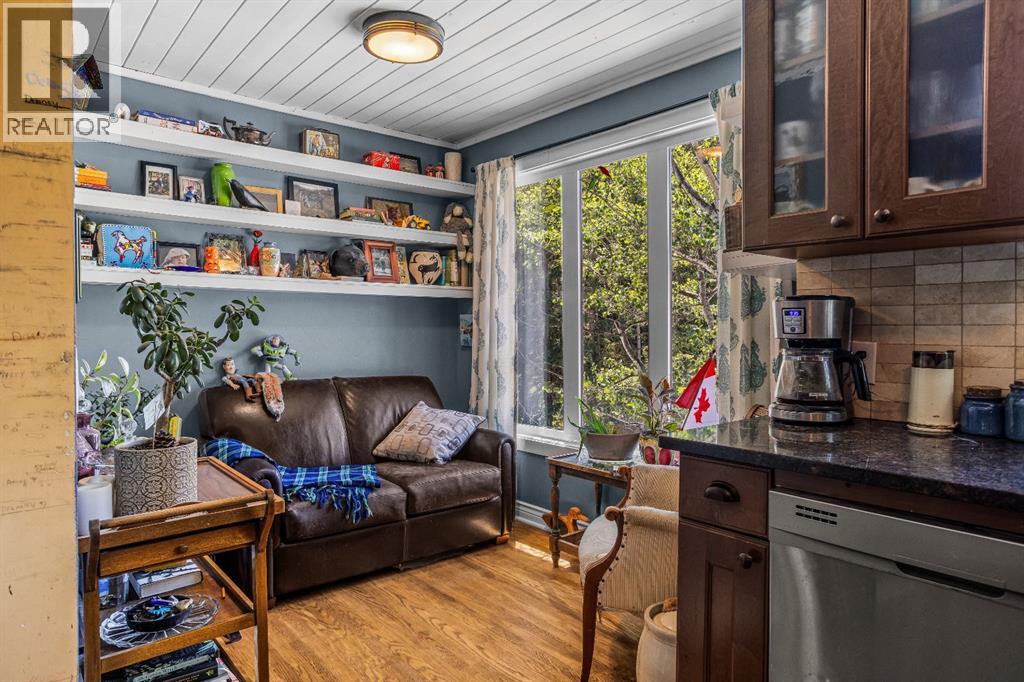 246 Kluane Drive - 17