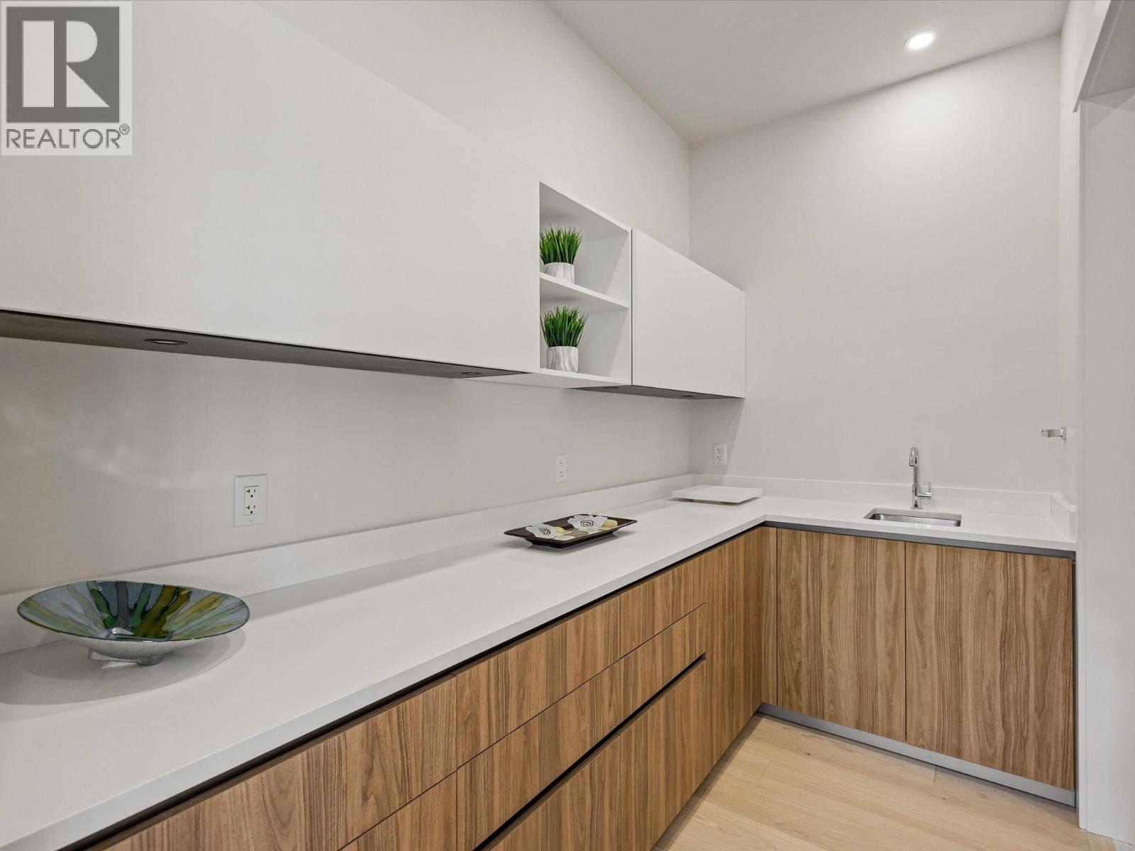 4619 Fordham Road - 10
