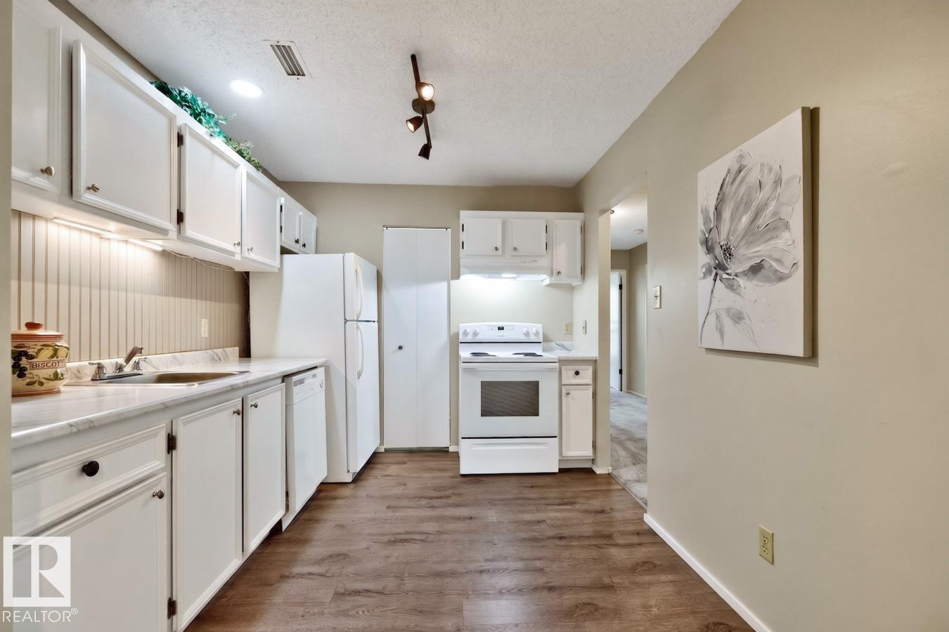 #31 2115 118 ST NW - 13