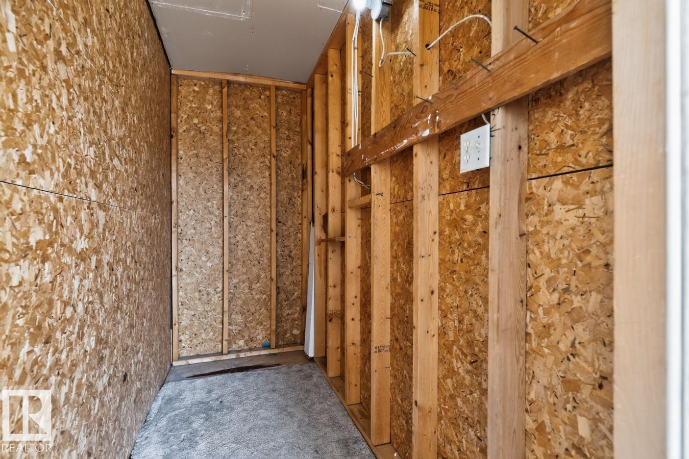 #31 2115 118 ST NW - 34