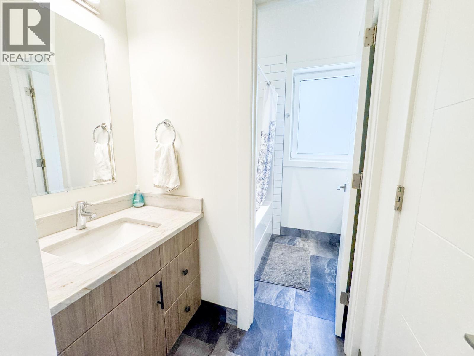 4615 Rowan Street - 50