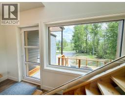 Kitchen - 4615 Rowan Street, Windermere, BC V0B2L2 Photo 14