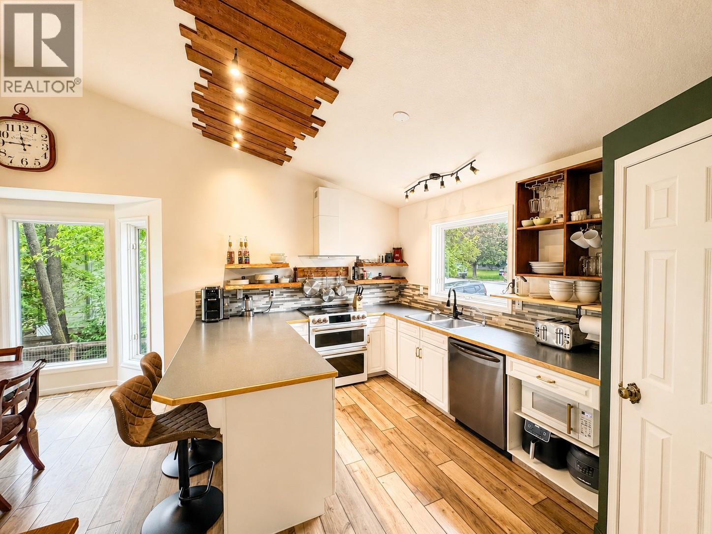 1409 10th Avenue - 22