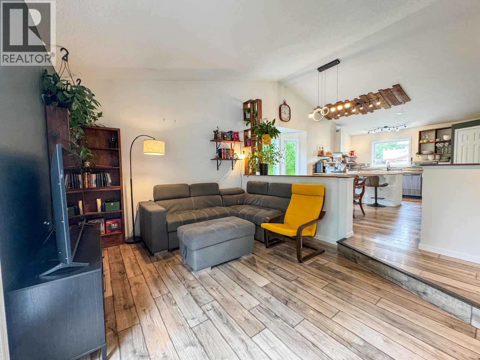 1409 10th Avenue - 27