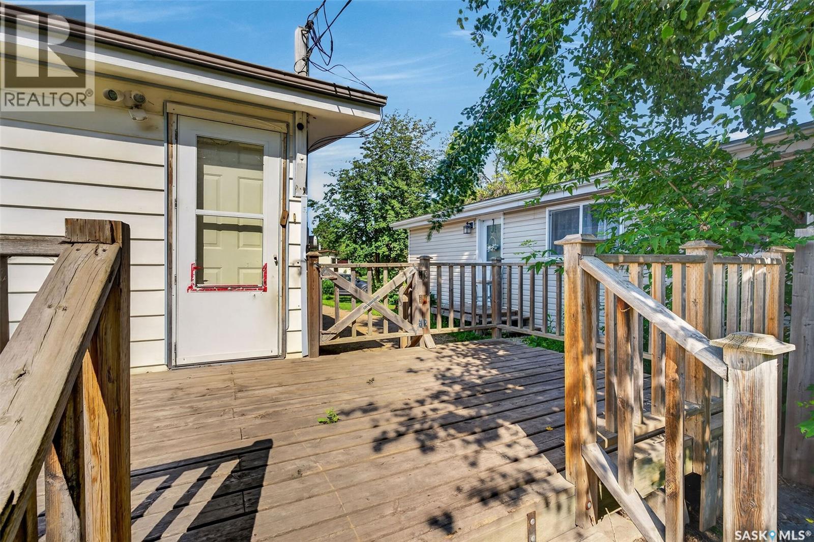 212 3rd AVENUE S - 21