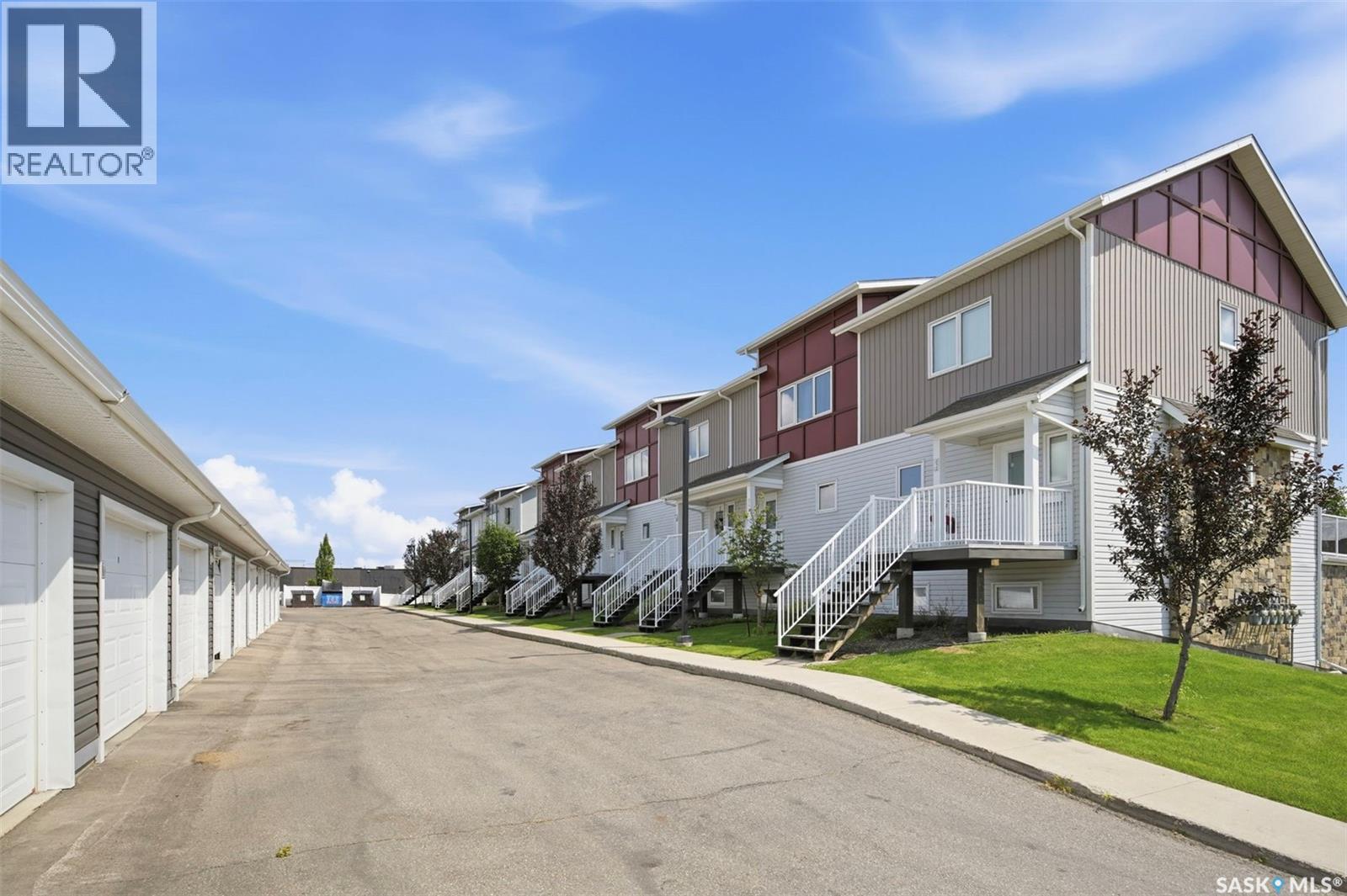 #406 225 Hassard CLOSE - 26