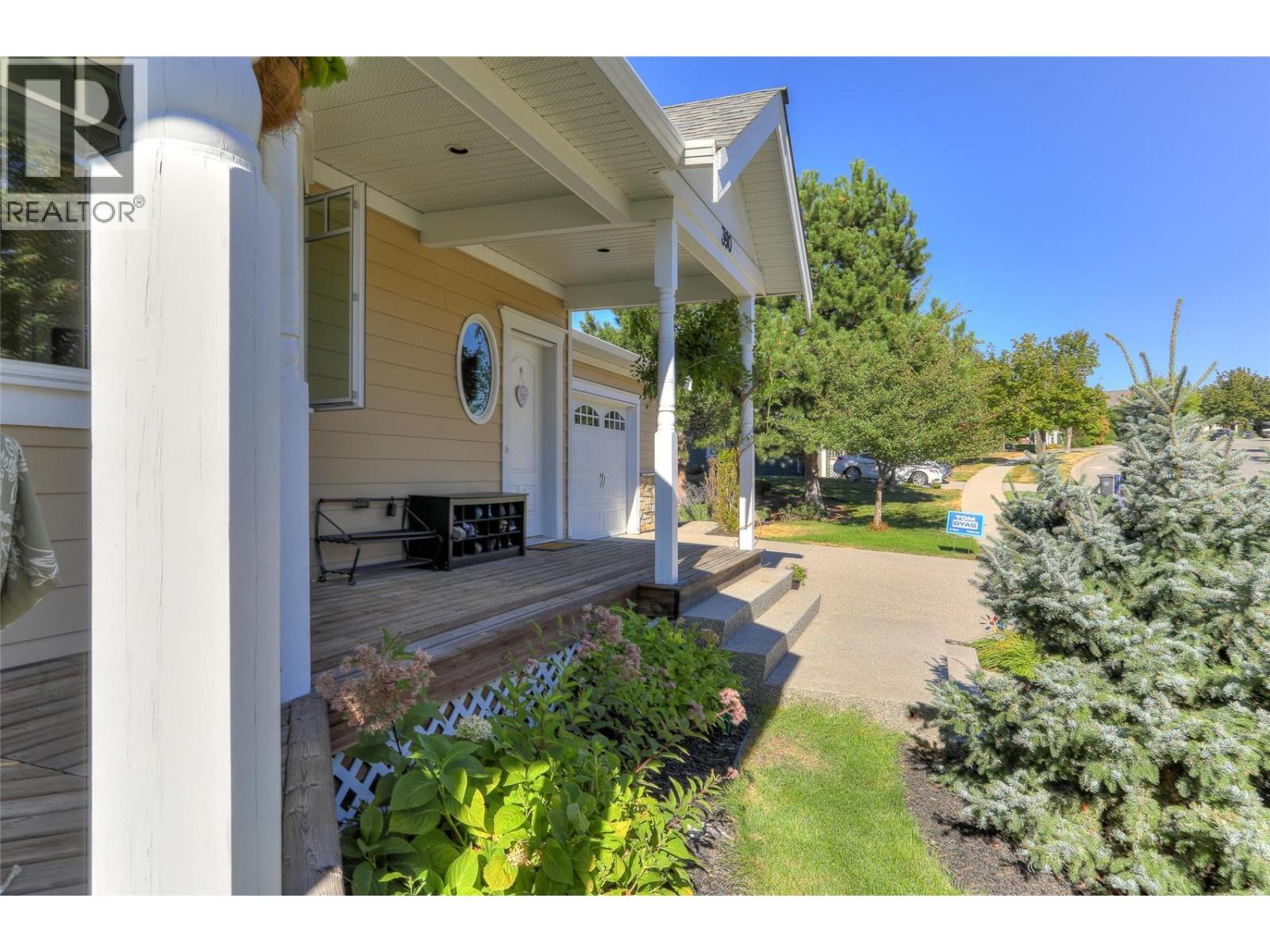 390 Quilchena Drive - 13