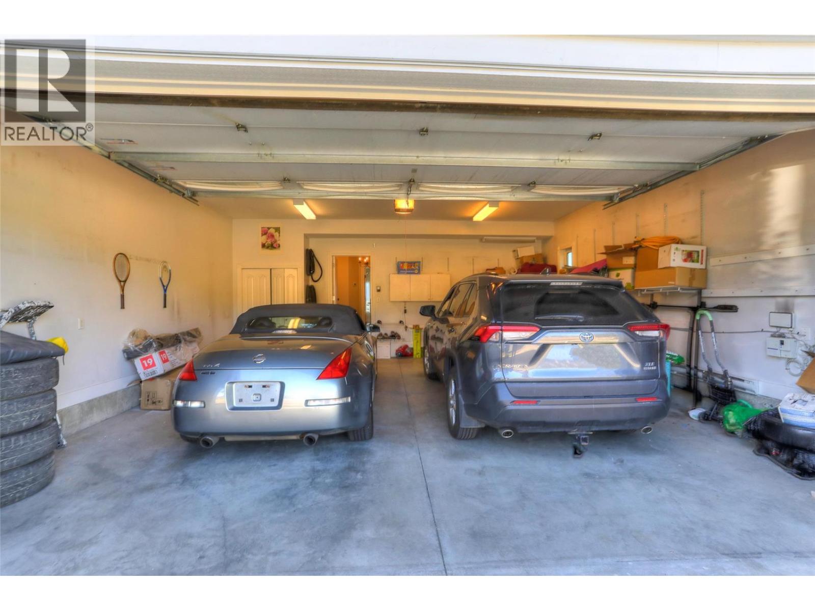 390 Quilchena Drive - 48