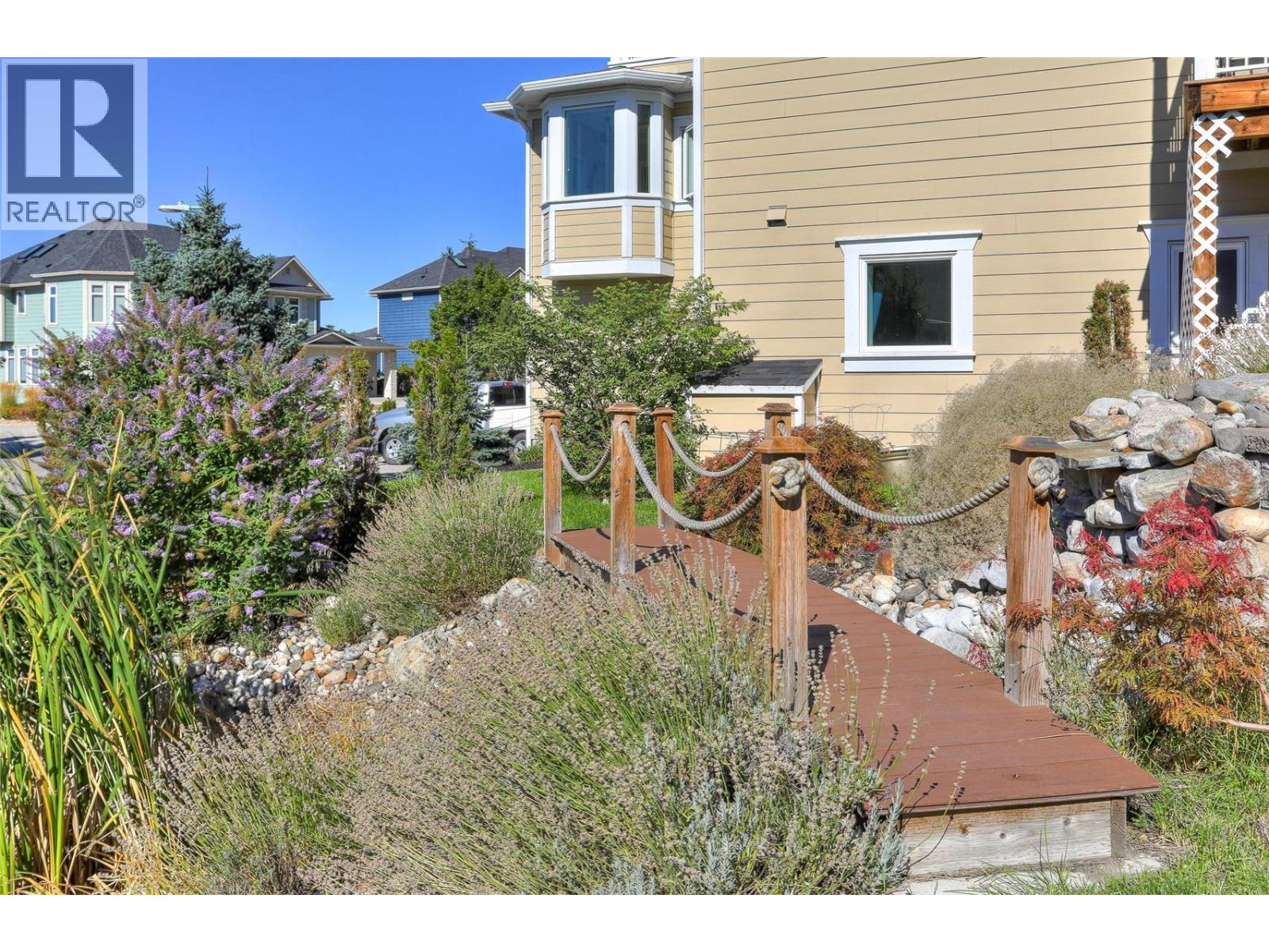 390 Quilchena Drive - 11