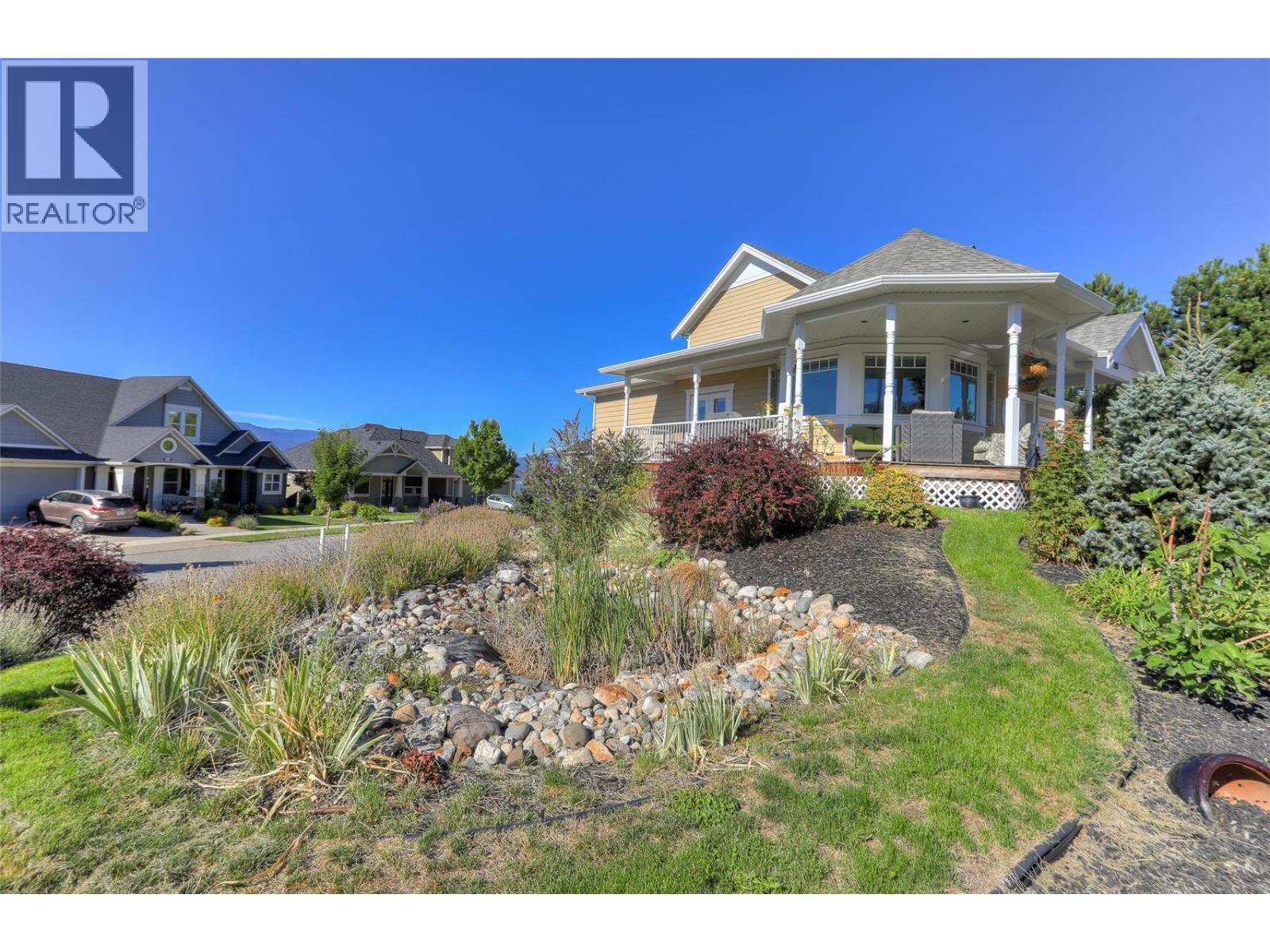390 Quilchena Drive - 12