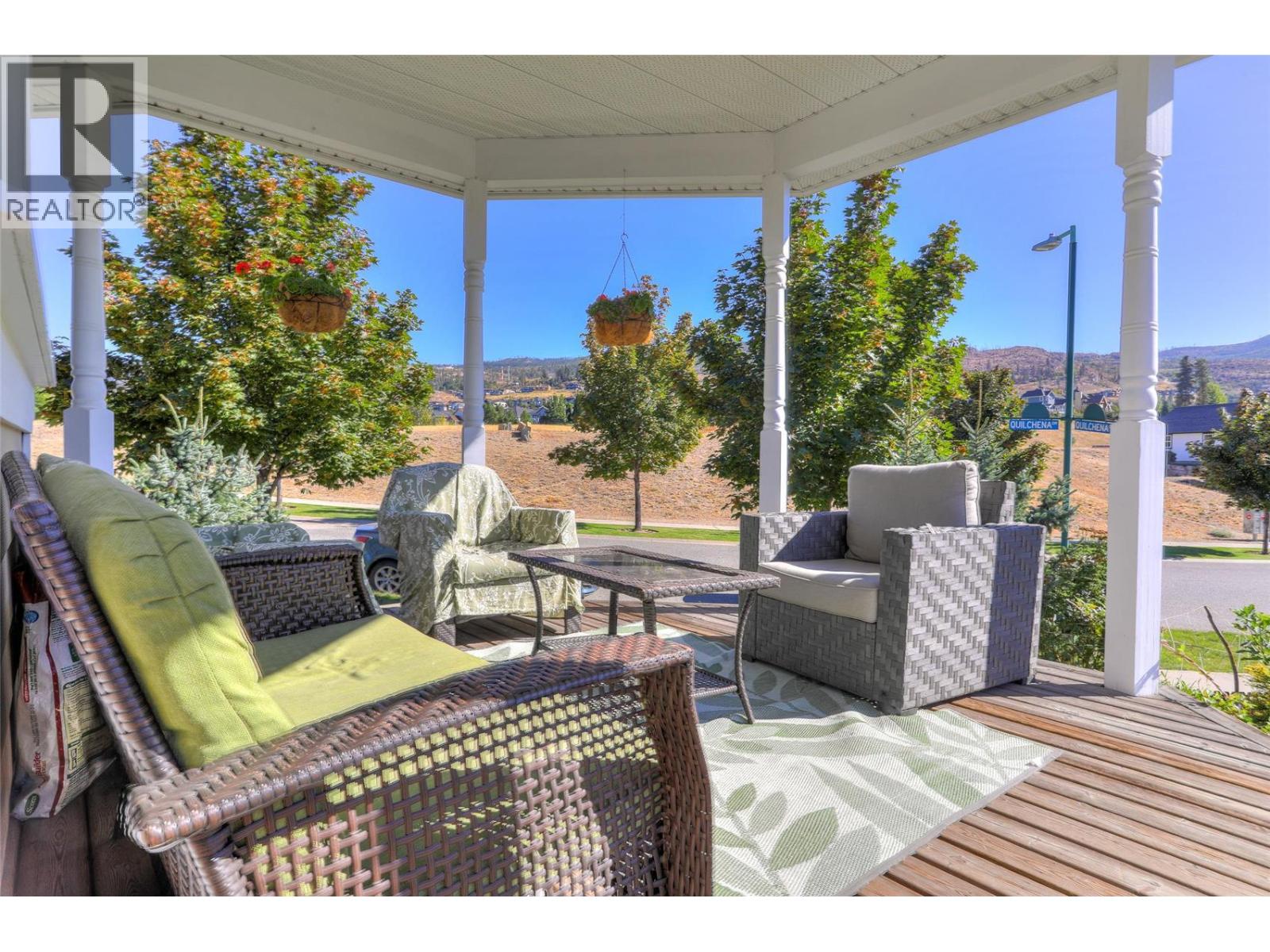 390 Quilchena Drive - 15