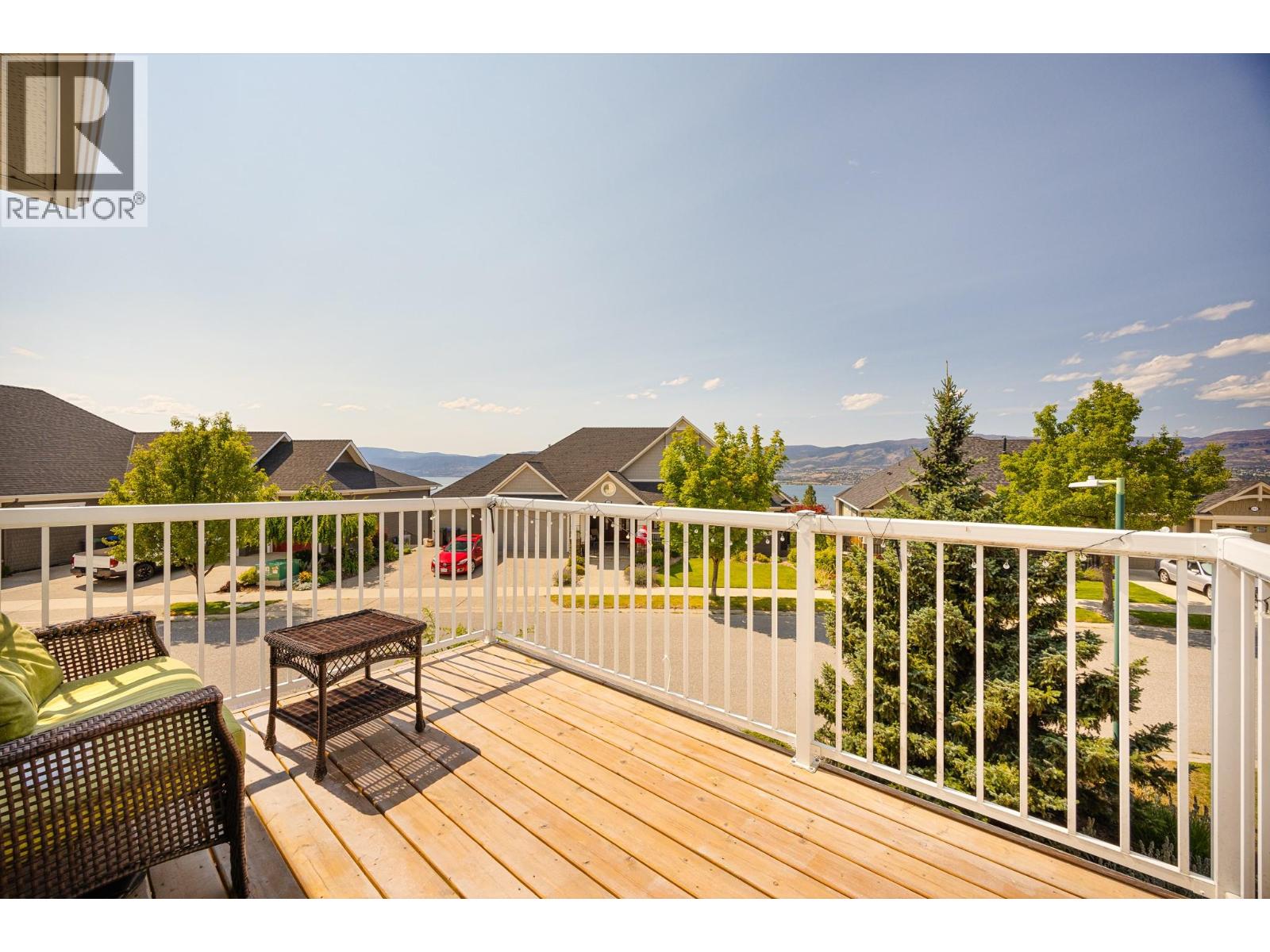 390 Quilchena Drive - 40