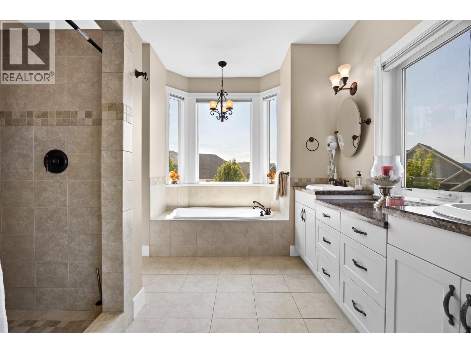 390 Quilchena Drive - 65