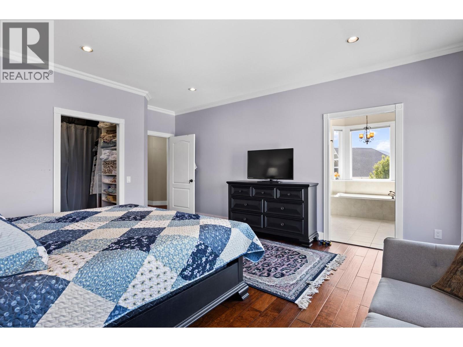 390 Quilchena Drive - 64