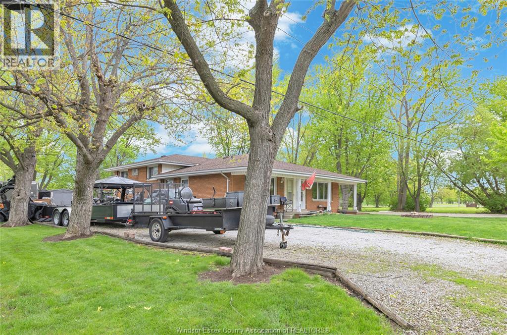 4650-4666 CABOTO DRIVE - 10