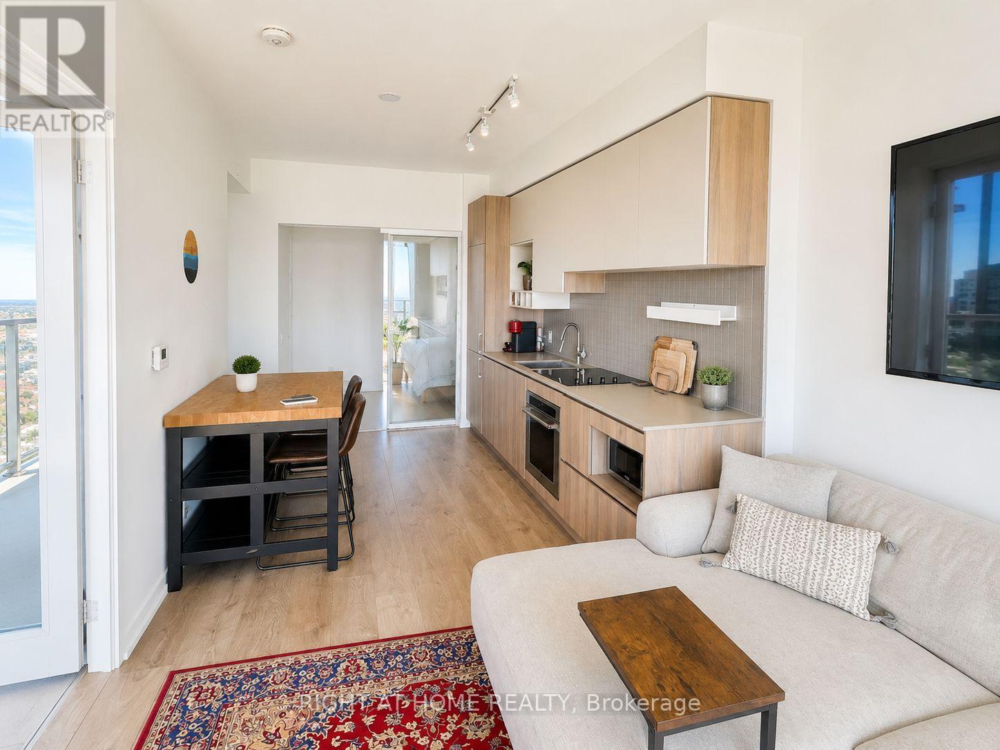 #5007 950 PORTAGE PARKWAY - 7