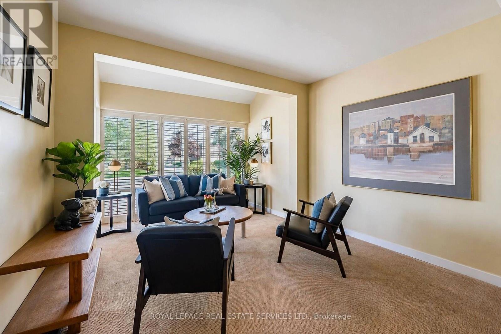 11A LAKE SHORE DRIVE - 10