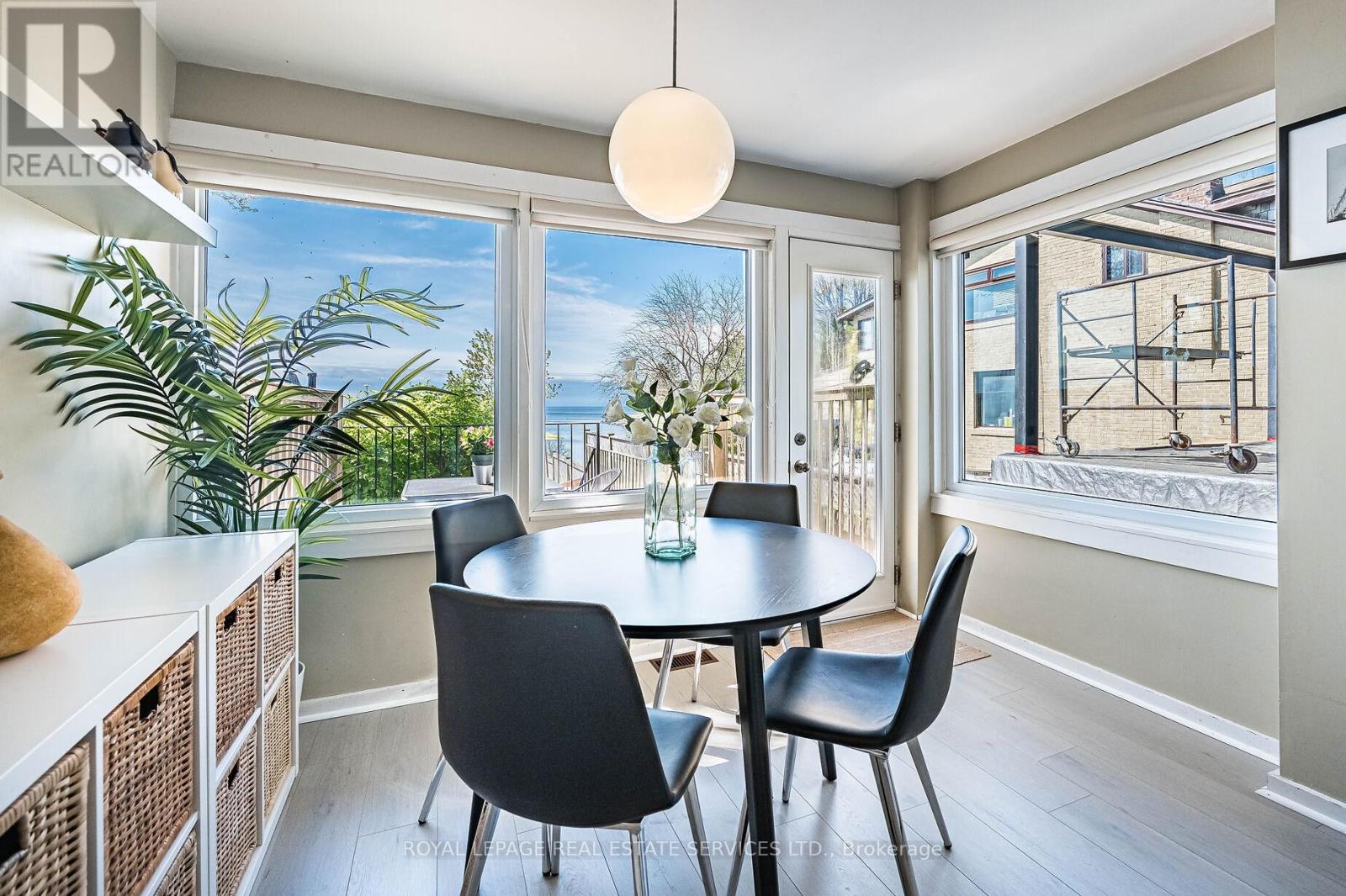 11A LAKE SHORE DRIVE - 18