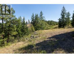 3666 Gates Road, West Kelowna, BC V4T1A3 Photo 8