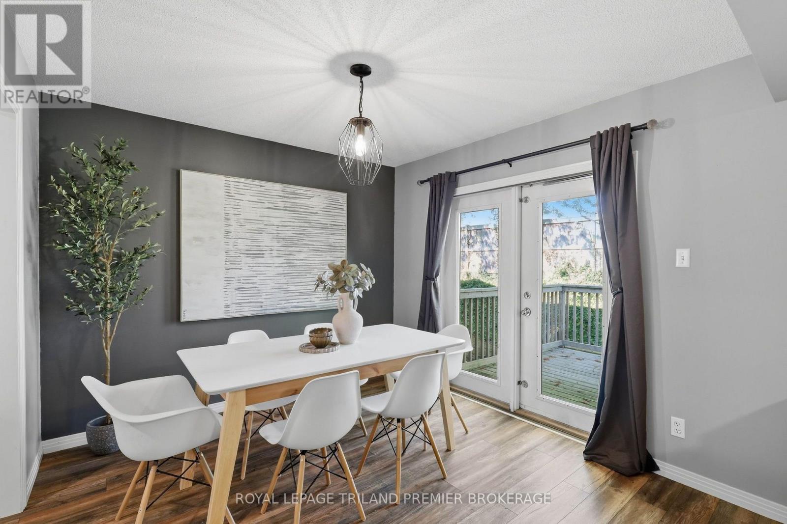 ##5 155 KILLARNEY ROAD - 12