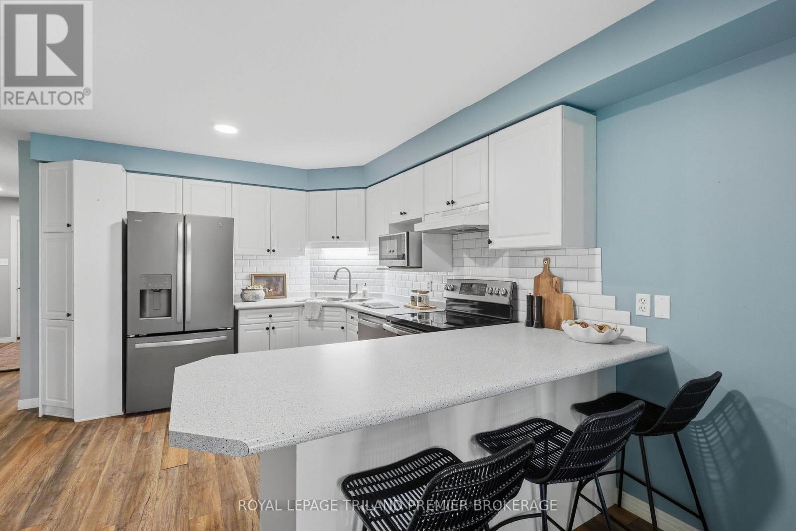 ##5 155 KILLARNEY ROAD - 16