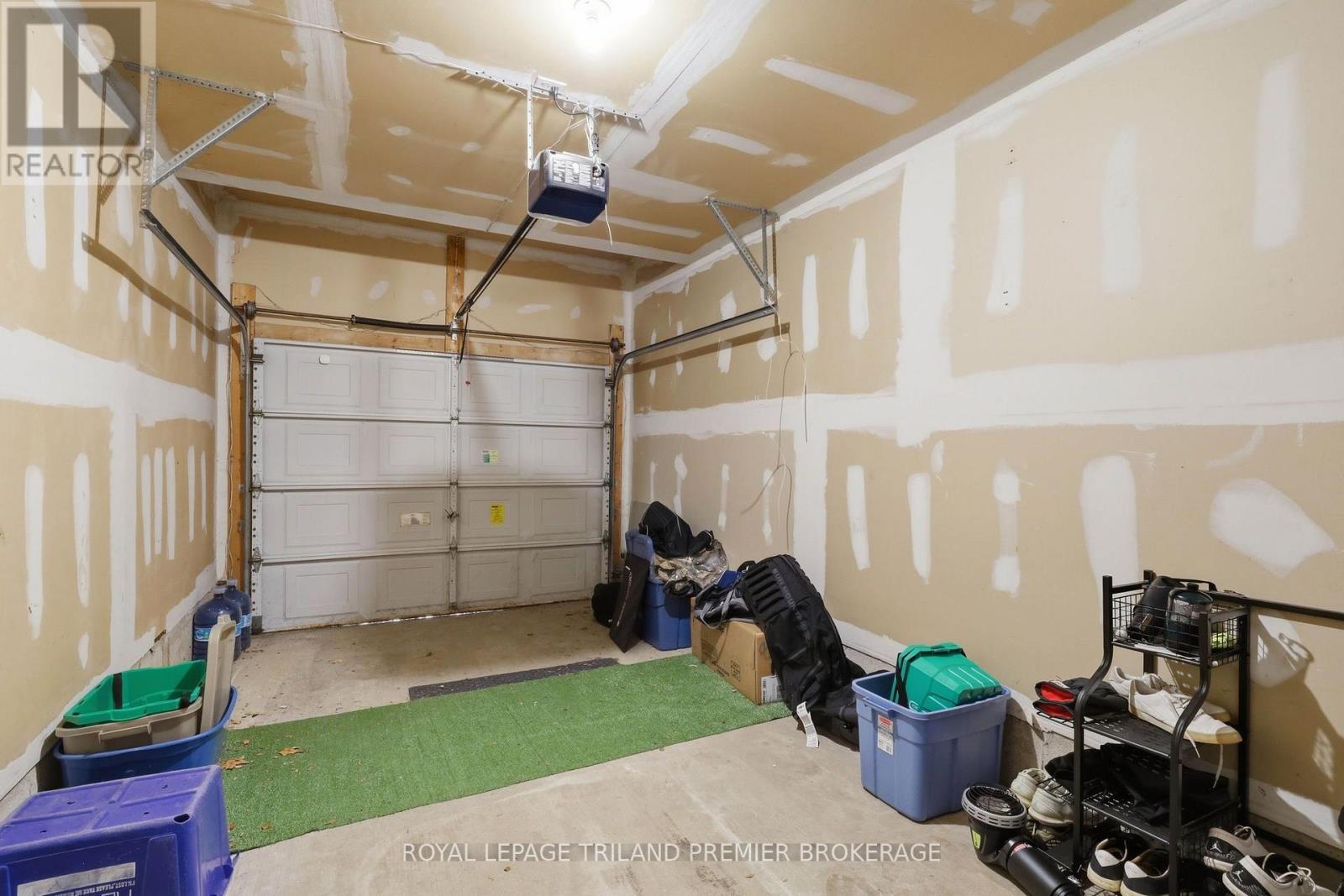 ##5 155 KILLARNEY ROAD - 36