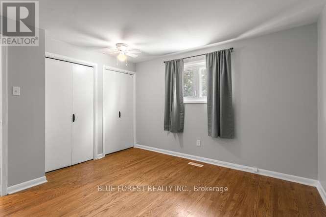27 VILLENEUVE CRESCENT - 14