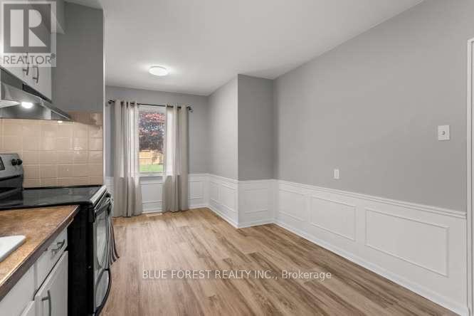 27 VILLENEUVE CRESCENT - 9