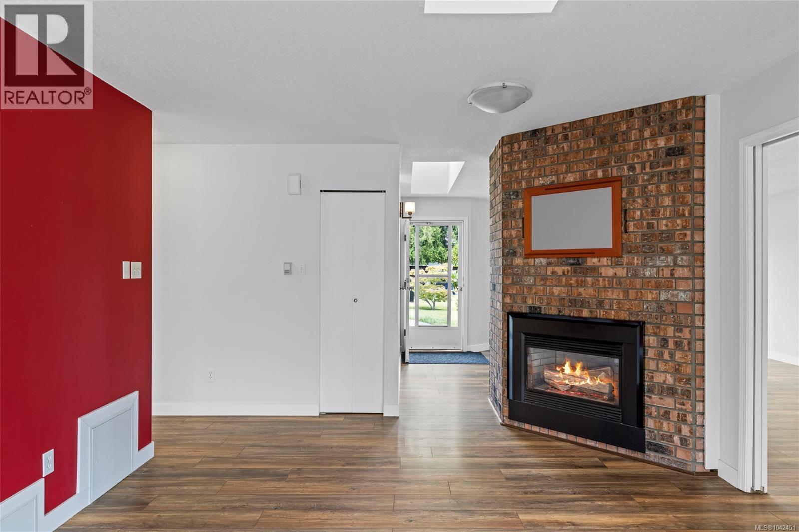 574 Hirst Ave - 25