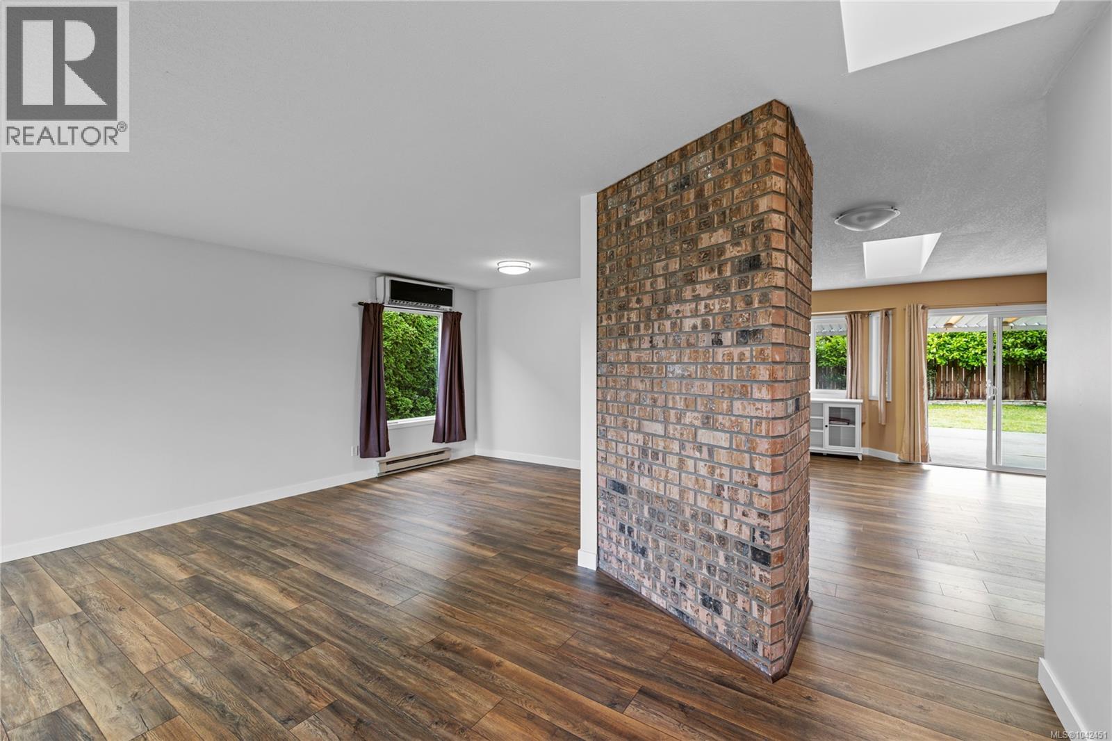 574 Hirst Ave - 17