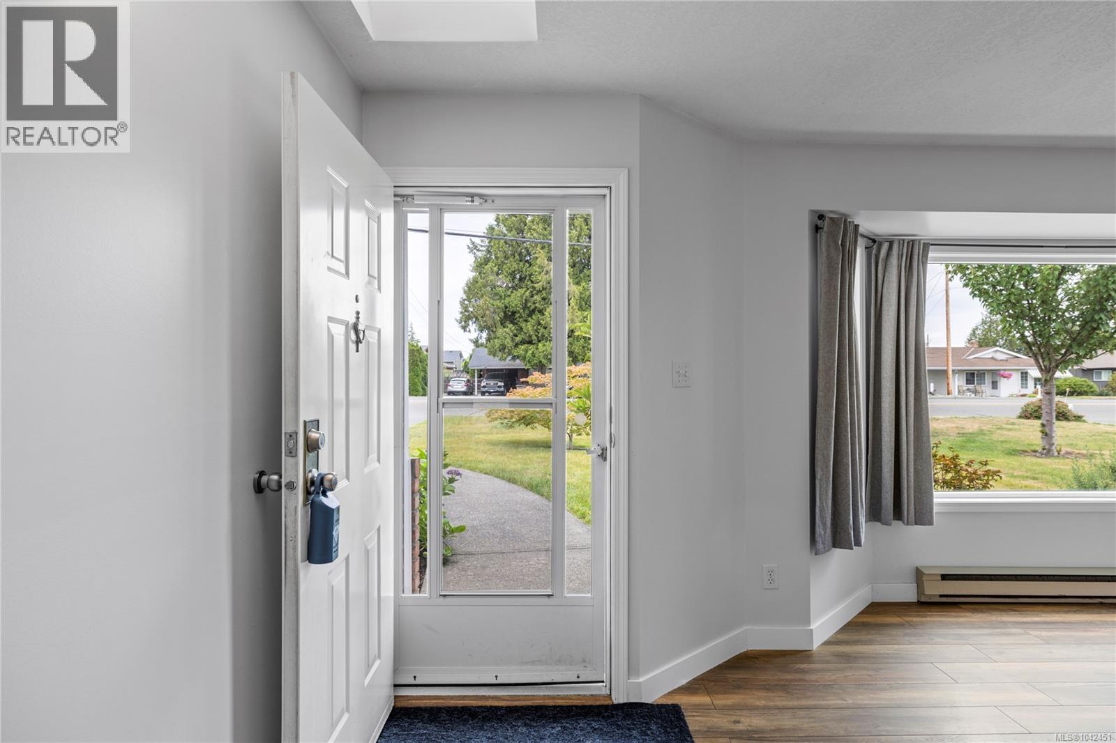 574 Hirst Ave - 15