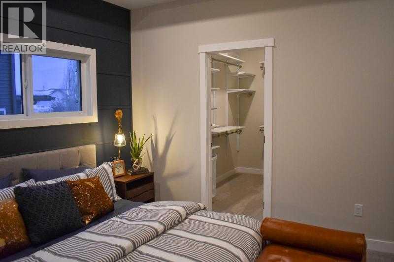 12 Vanson Close - 15