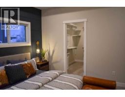 Foyer - 12 Vanson Close, Sylvan Lake, AB T4S0M3 Photo 15