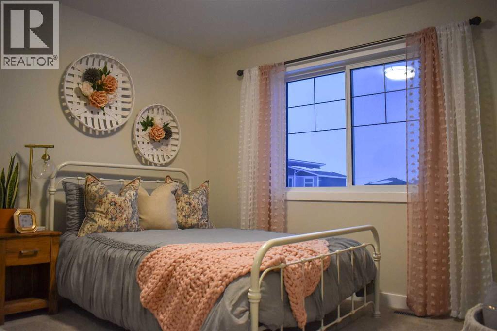 12 Vanson Close - 18