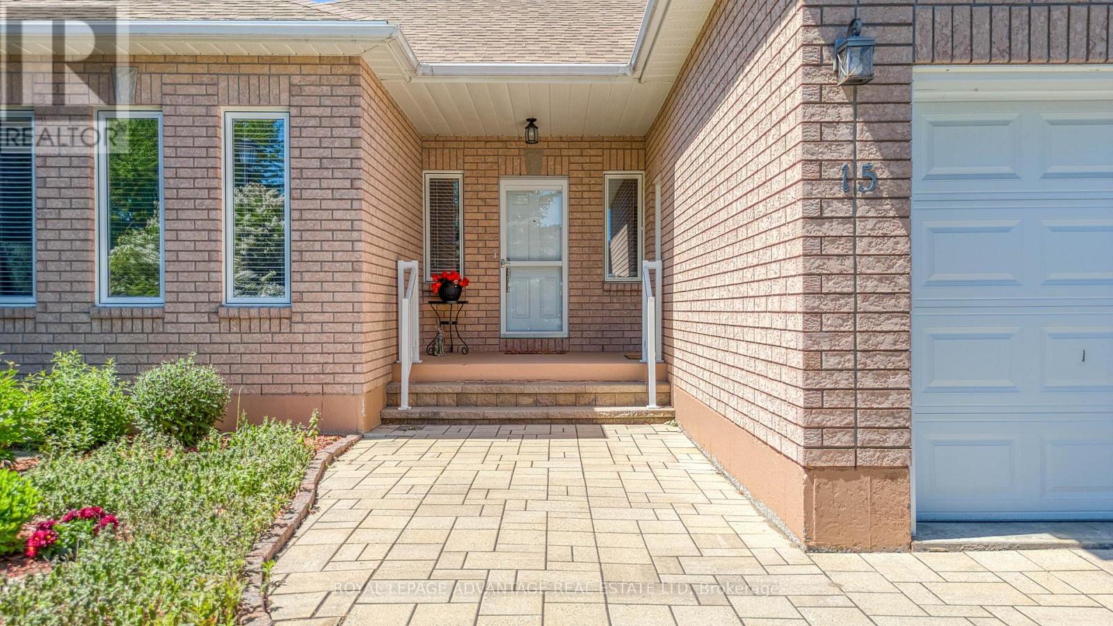 15 ANTONIO WAY - 7