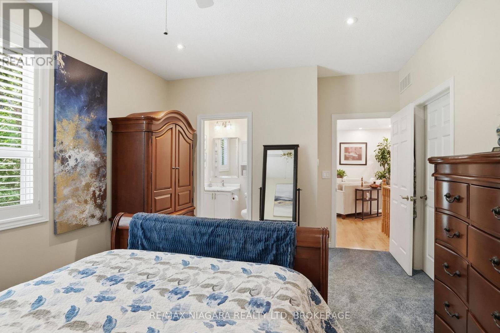#10 99 LINWELL ROAD - 19