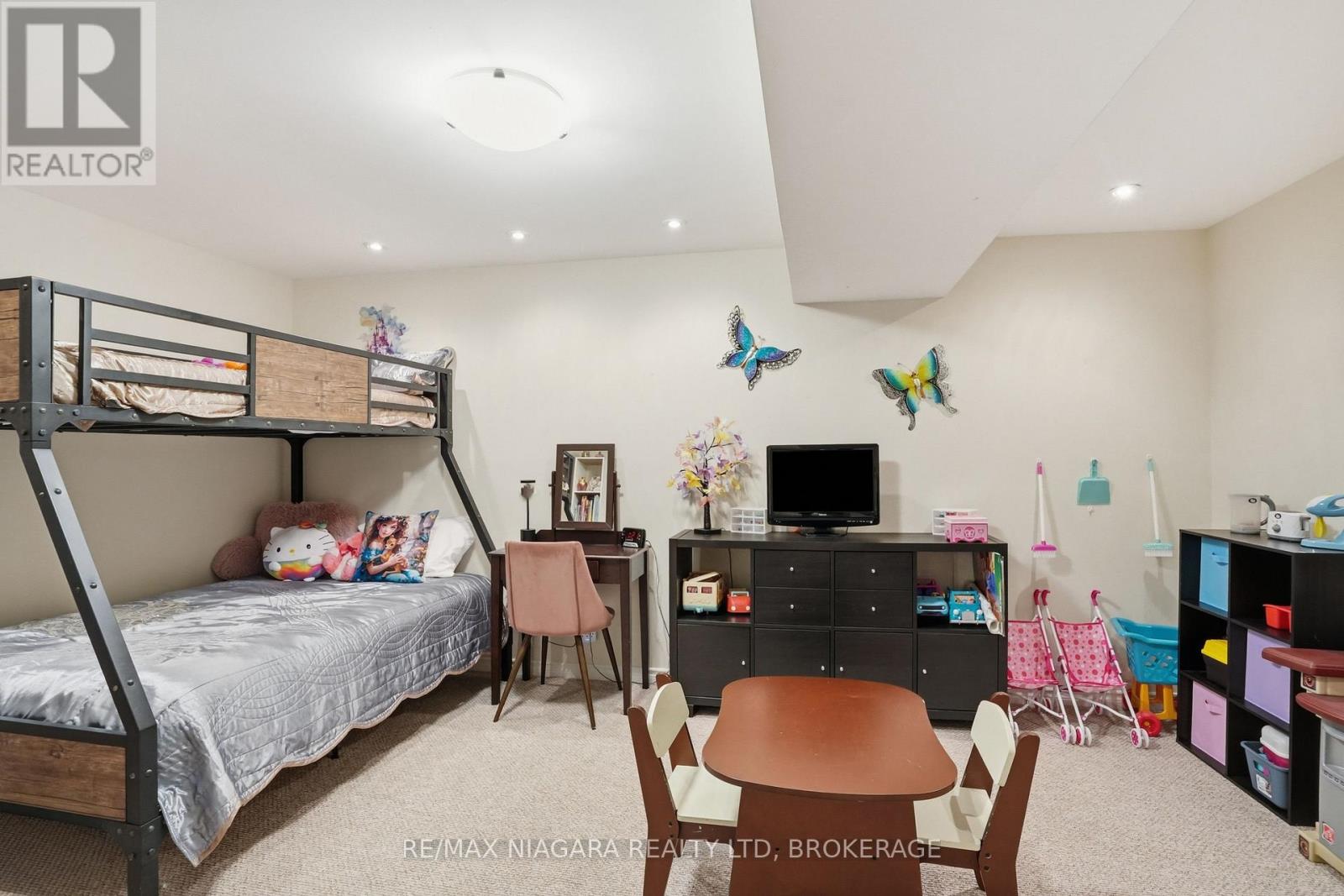 #10 99 LINWELL ROAD - 29