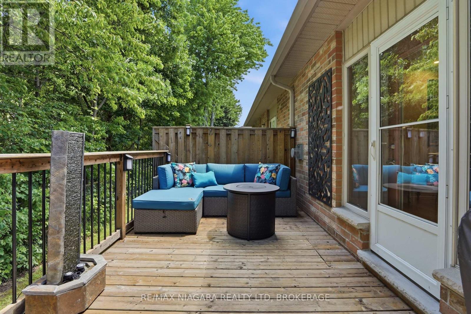 #10 99 LINWELL ROAD - 36